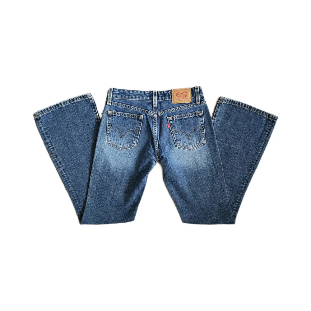 Super Low Rise Bootcut Levis - Picture 4 of 8